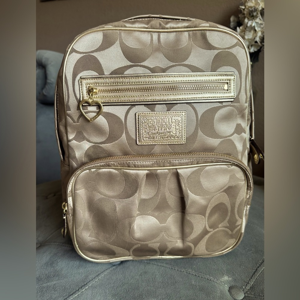 Coach Poppy Daisy Backpack